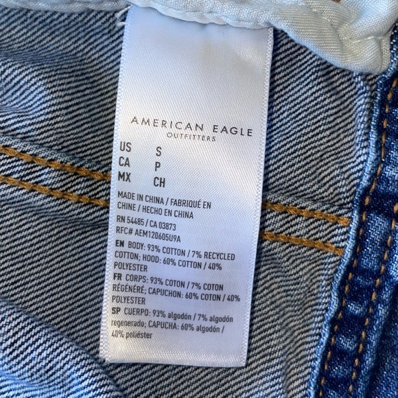 American Eagle Hooded Classic Distressed Denim Jean Jacket Built In Gray Hood - Picture 12 of 16